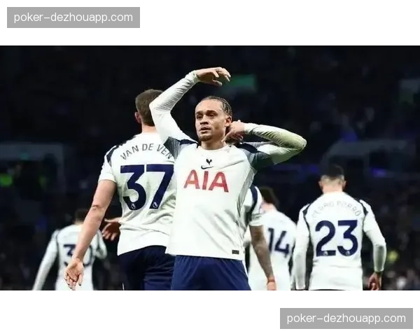 斯洛特调整阵型求稳,客场战力成冲击前四关键变量 斯洛特调整阵型求稳,客场战力成冲击前四关键变量